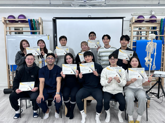 서울 11/26 어깨 복합체에 대한 근막스트레칭과 해부학적 운동이 마무리되었습니다!